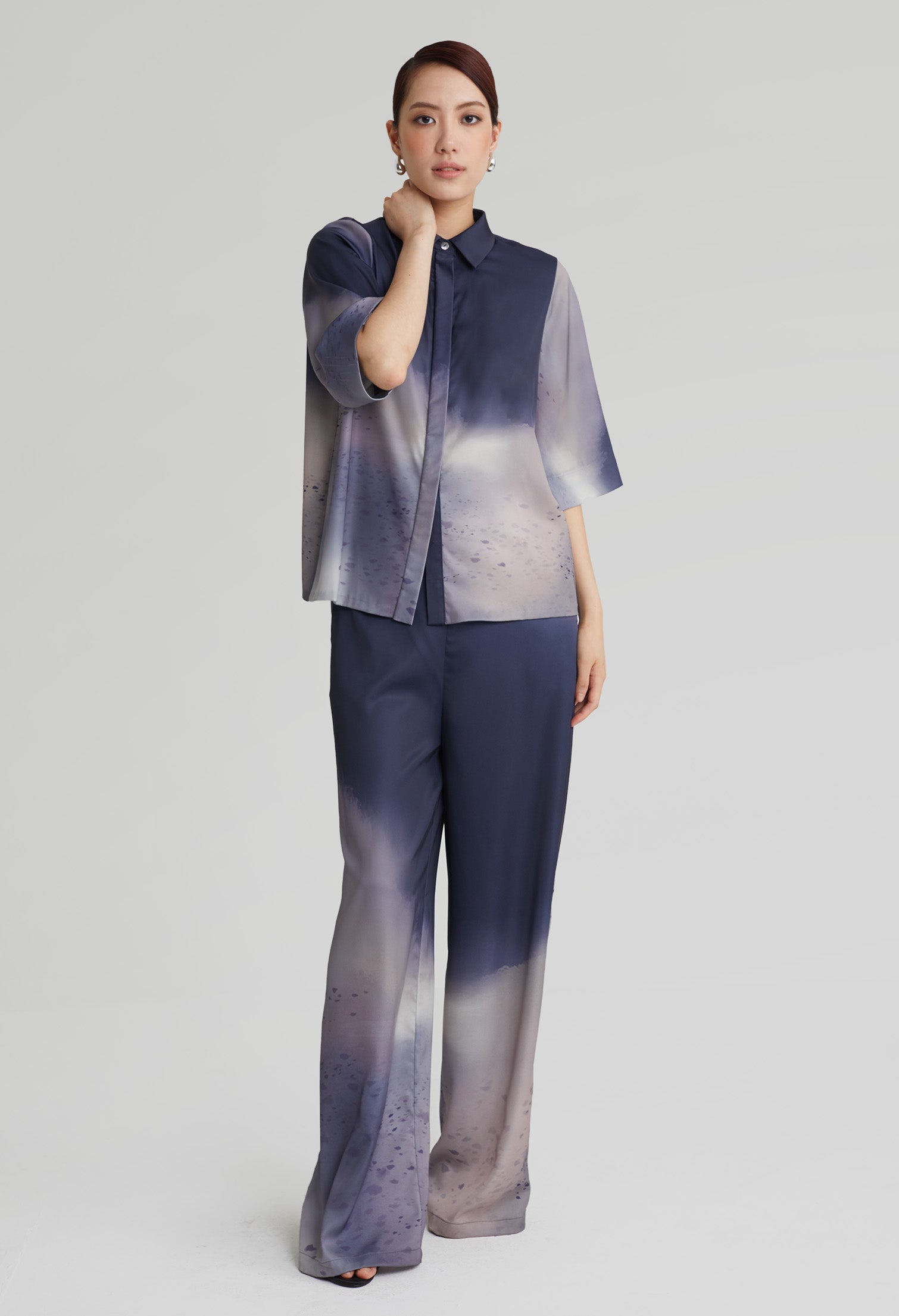 nichii X NURITA HARITH Gradient Indigo Collared Silk Top