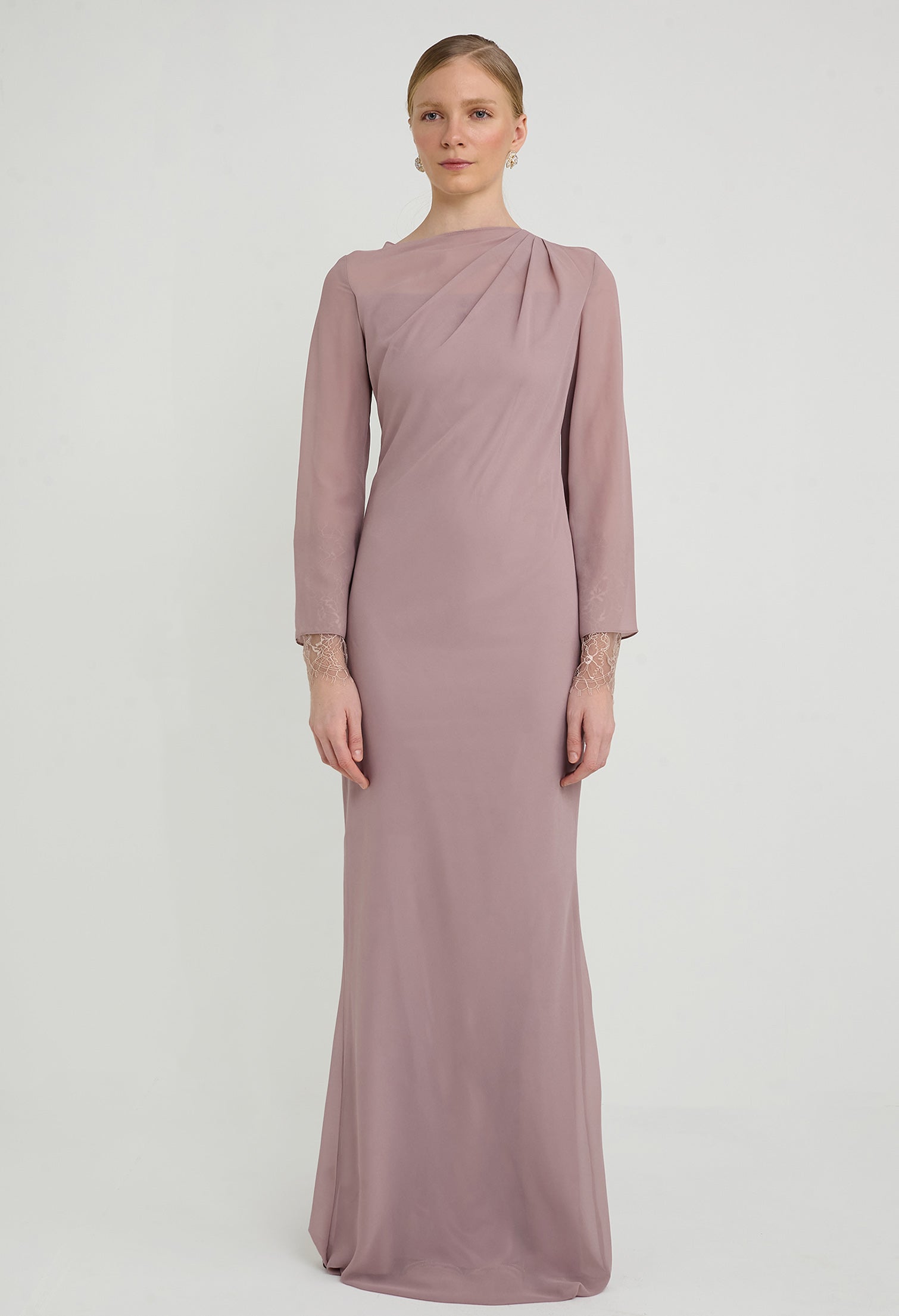 Dinner Dresses nichii (Malaysia) Dinner Dresses nichii (Malaysia)