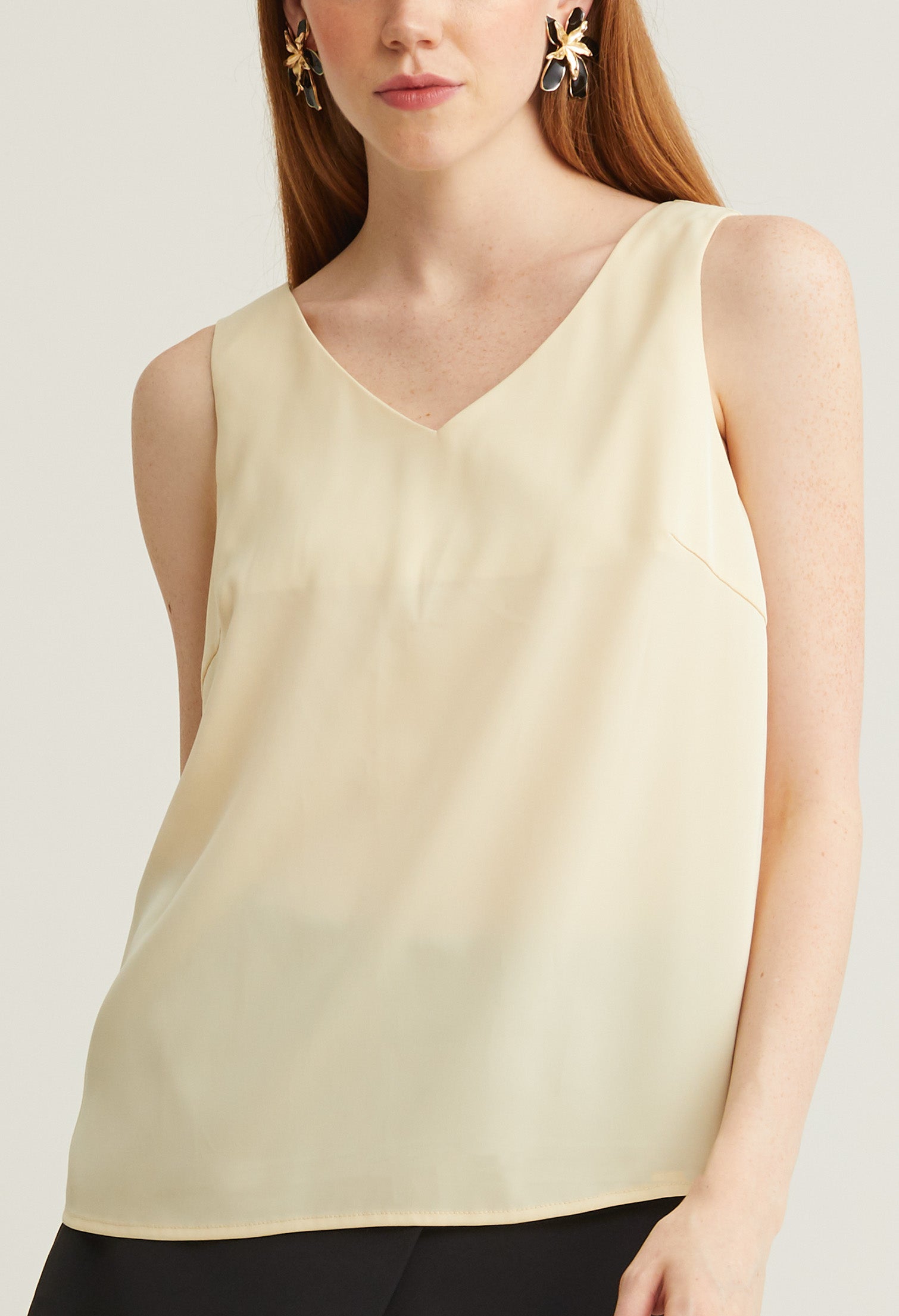 Casual V-Neck Straight Cut Sleeveless Top