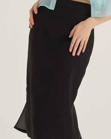 WMNS High Waist Fit Elastic Waistband Midi Skirt - Flap Pockets / Black