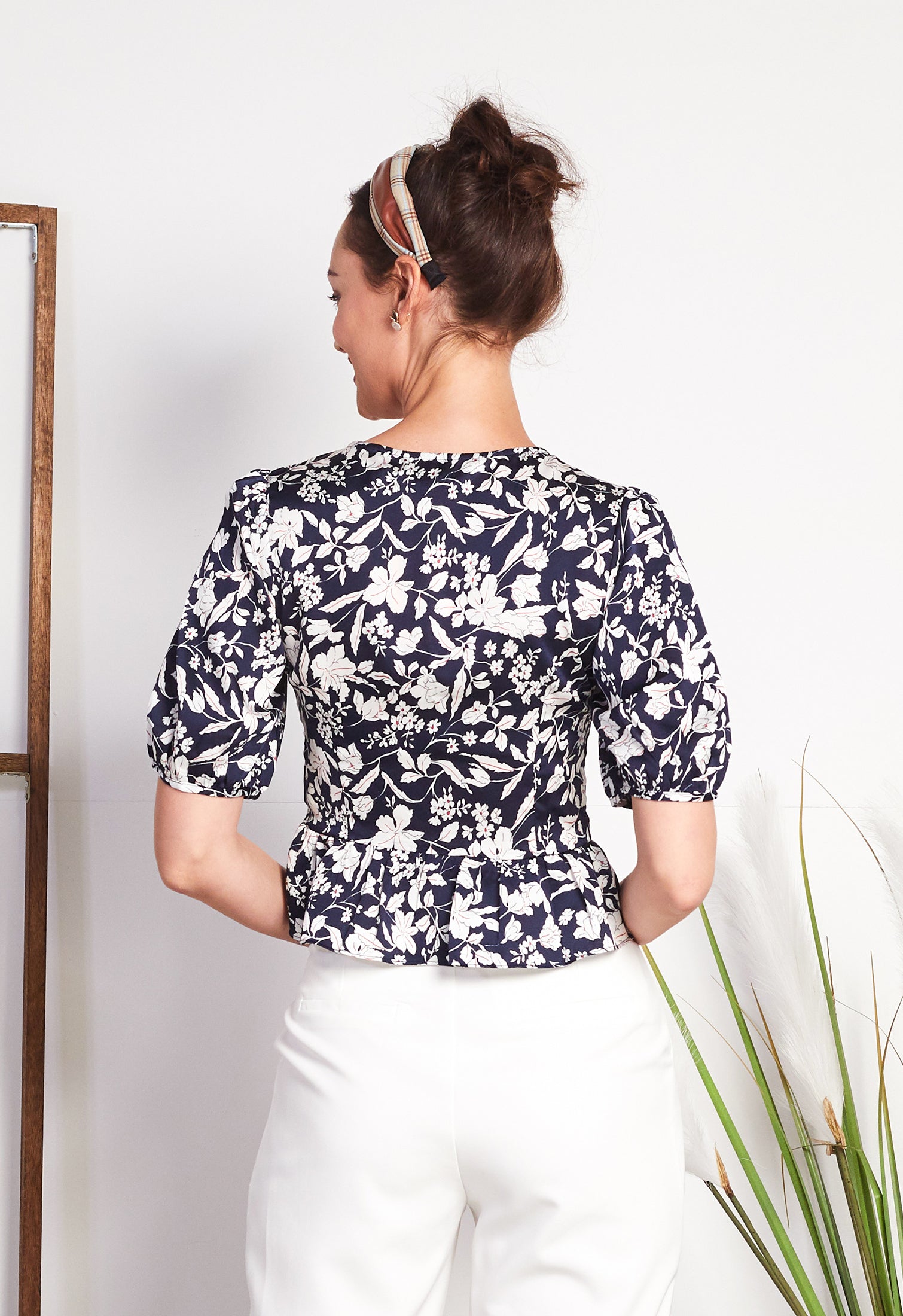 Allover Floral Puff Sleeve Top