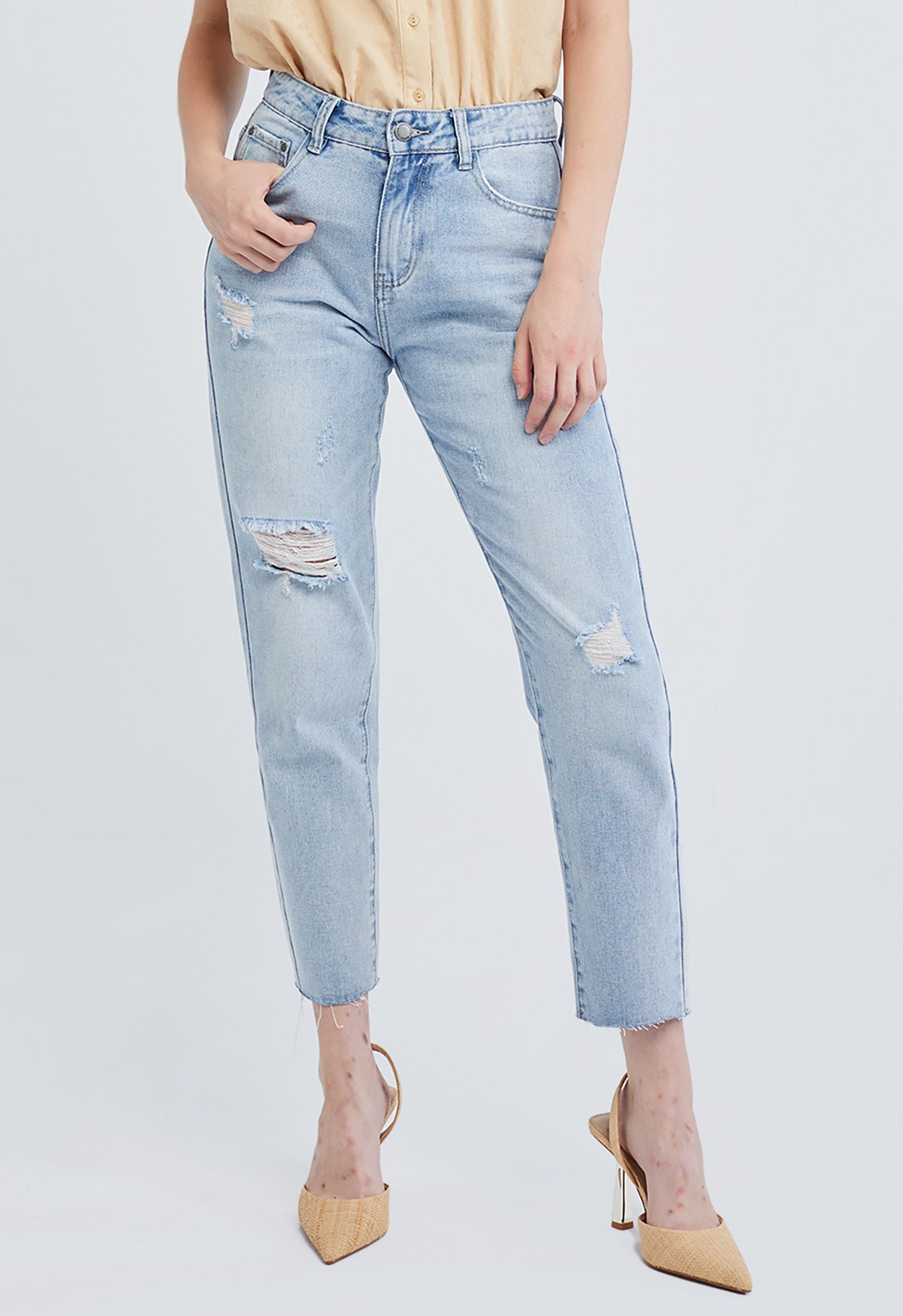 Cut-off Capri Jeans